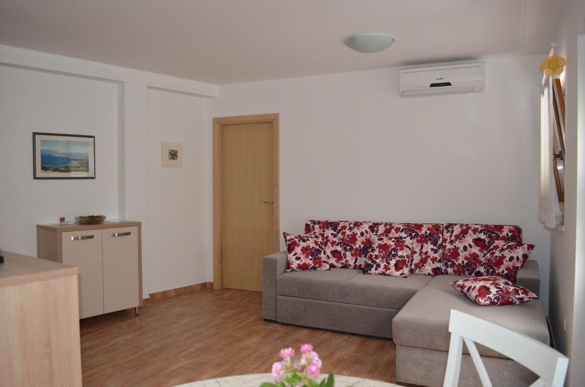 Apartments Lora Baška Quarto foto