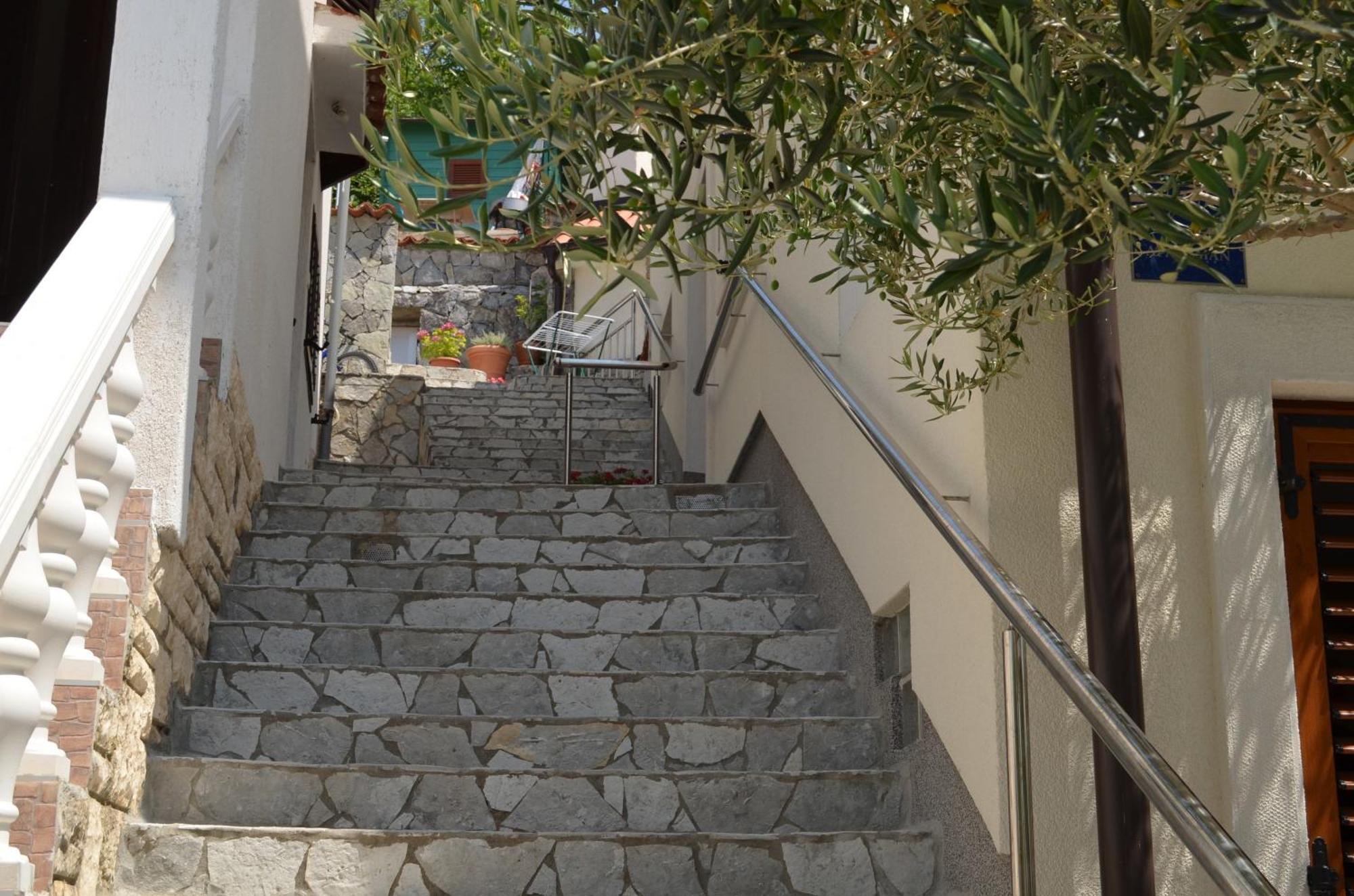 Apartments Lora Baška Quarto foto